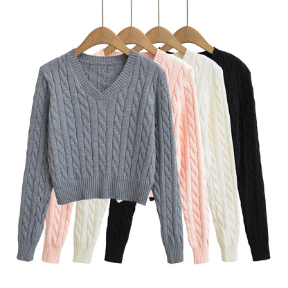 V-neck long sleeved sweater